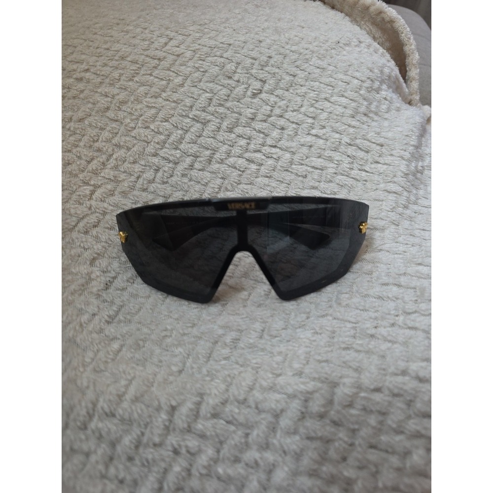 VERSACE VE4461 GB1 87 Black Dark Grey 70 mm Unisex Sunglasses Indie Sleeze